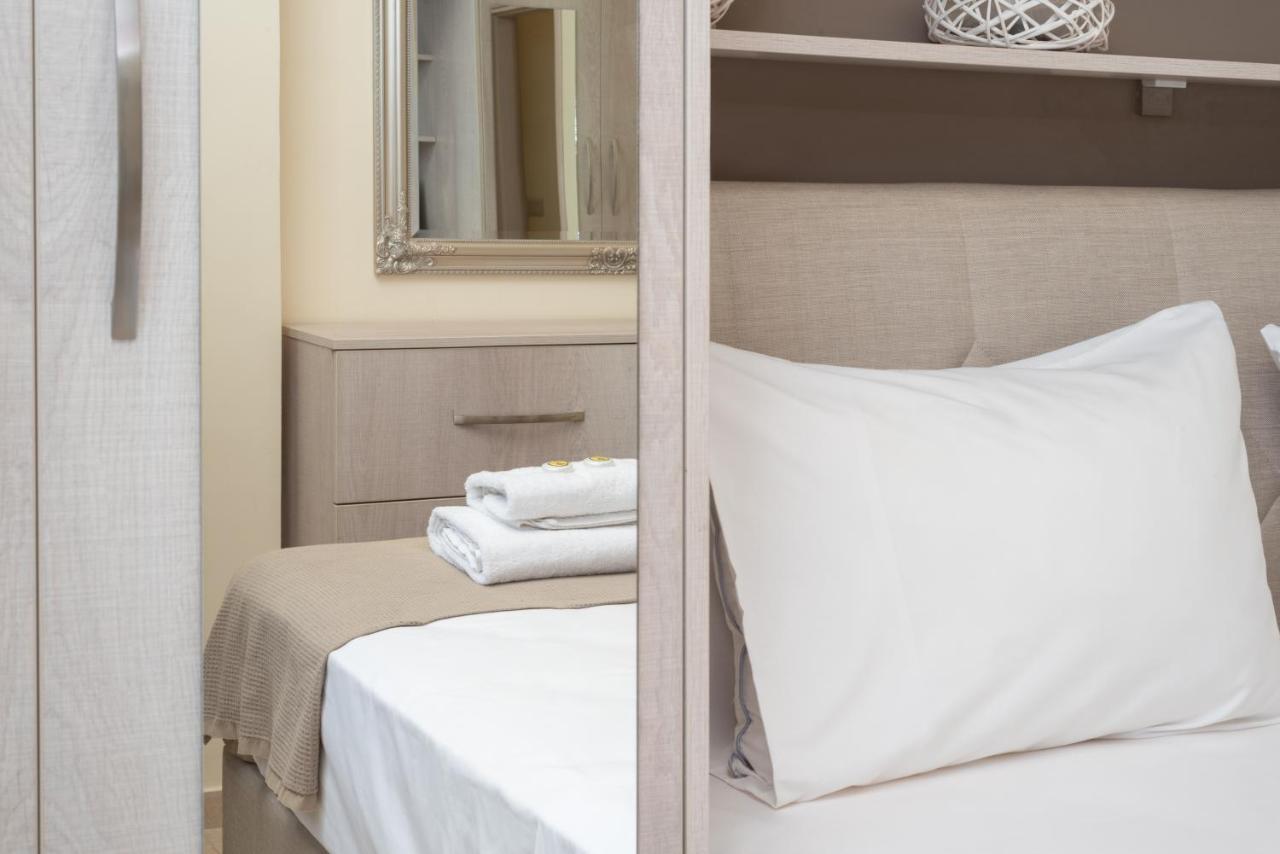 Mironia Apartment 伊拉克利翁 外观 照片